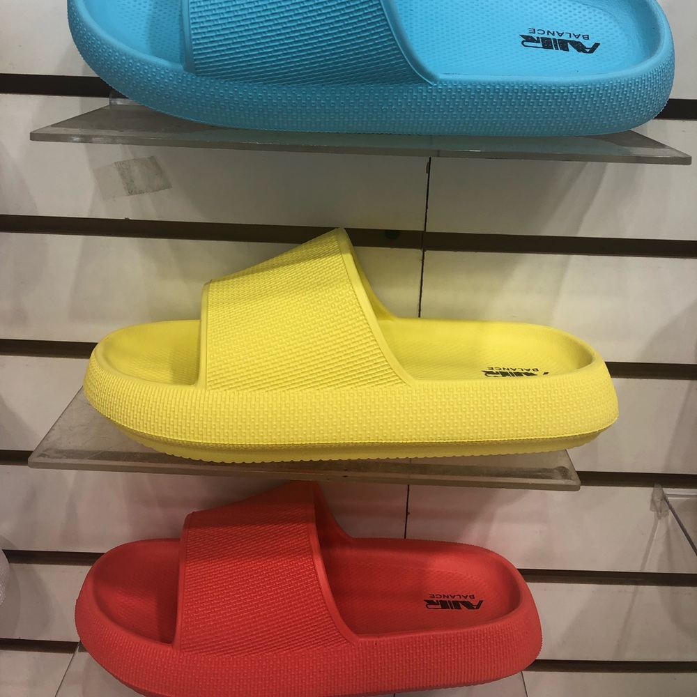 Ladies sandals